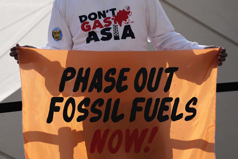 To phase out or phase down fossil fuels? That is the question at COP28 climate talks